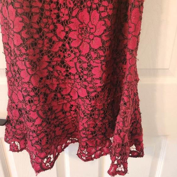 Karl Lagerfeld Red Crochet Overlay Dress Size Small - Picture 4 of 4